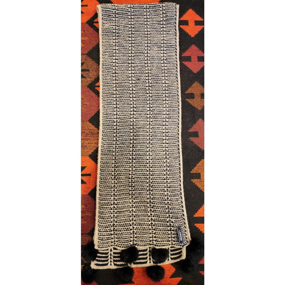 NEW Land's End Women's Navy and Beige Long Wool Scarf with Pom Poms. - Picture 4 of 7